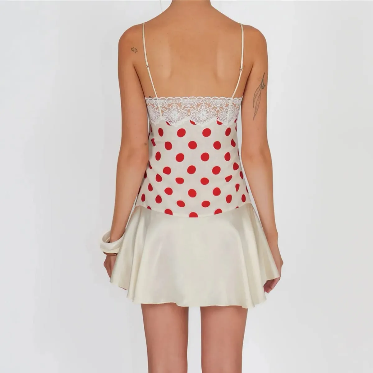 Mulheres y2k bolinhas cami vestido renda guarnição cinta de espaguete cetim plissado bainha bodycon mini vestido verão casual streetwear — image 6