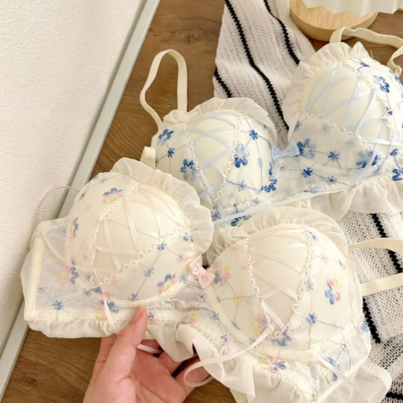 Underwear Sweet and Cute Lace Lingerie with Briefs Set Girl Heart Fresh Steel Ring Gathered Thin Bra Set Push Up Bralette — image 6