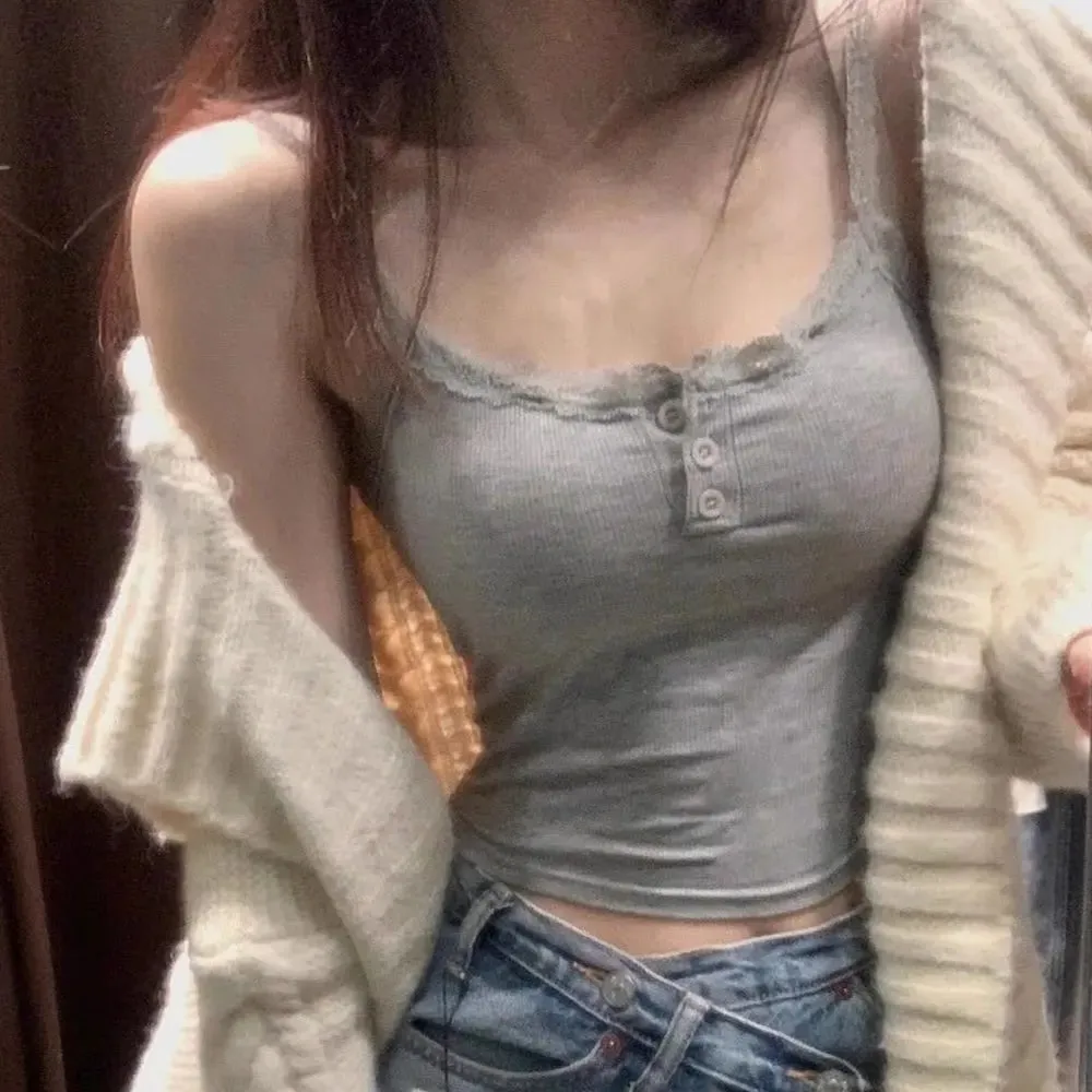 Y2K Lace Trim Spaghetti Strap Cami Top Button?Front Ribbed Knit Slim Fit Sleeveless Crop Camisole Women Casual Basic Tank Top — image 3