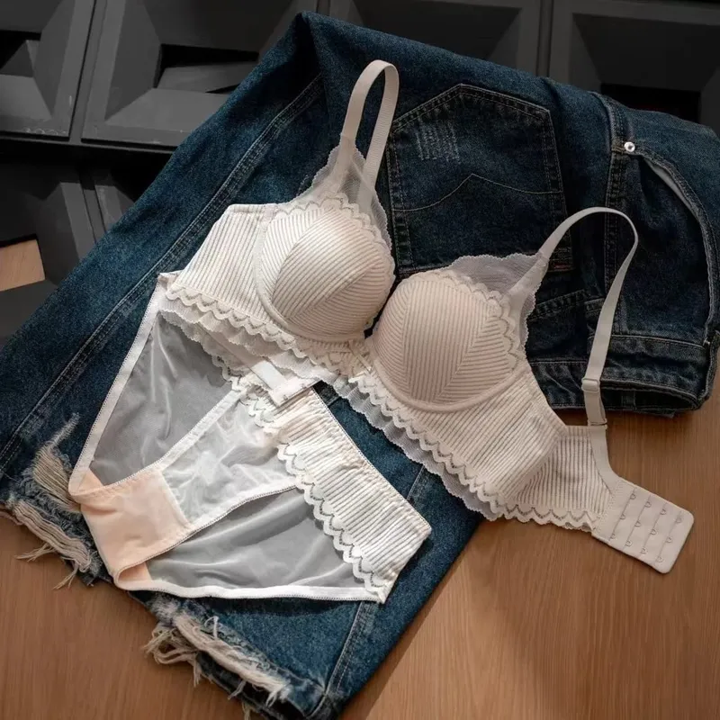 4 na Kulay ng Lace Young Ladies Underwear Wire Free Thicken Cotton Push Up Magtipon ng mga Kumportableng Intimate Girls Lingerie Bra at Panty — image 3