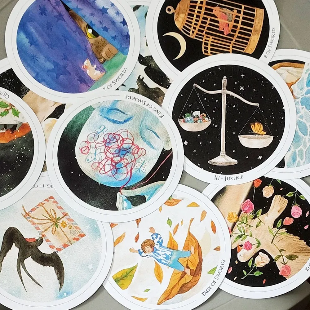 8.8*8.8cm Double-embossed Gentle Universe Tarot Deck 78 Pcs Round Circular Tarot Cards Watercolor Art Witchcraft in Rigid Box