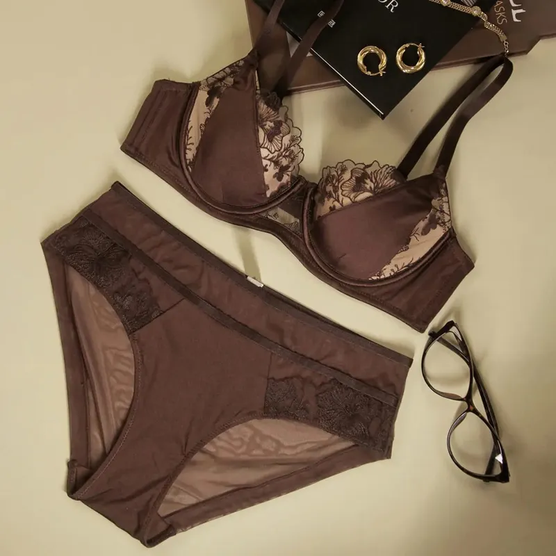 Curvy Women Plus Size Color Block Lace Lingerie Set Thin Cup D Cup Big Bust Full Coverage Bra Panty Underwear 34-40