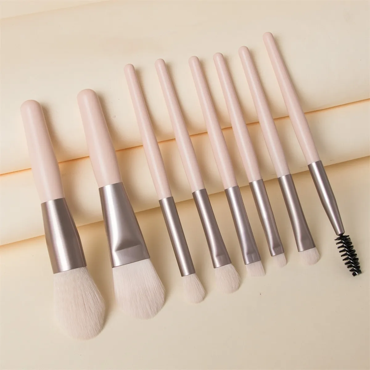 8Pcs Soft Fluffy Makeup Brushes Set for Cosmetics Foundation Blush Powder Eyeshadow Kabuki Blending Makeup Brush Beauty Tool — image 5