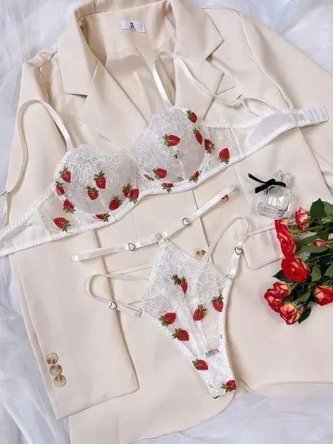 Sexy Mädchen Erdbeere Stickerei Perspektive Unterwäsche mit Stahlringen Damen süße transparente exotische Kleidung Anzug BH Slips