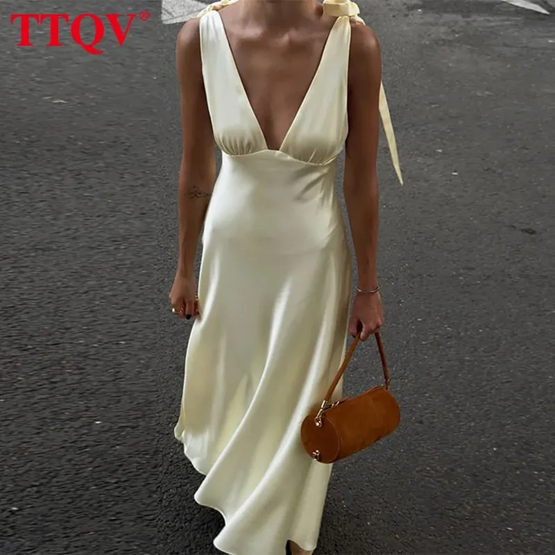 Sexy Loose Yellow Satin Women's Dress 2026 Summer V-Neck Sleeveless Maxi Dresses Elegant Classic Lace-Up Female Dress
