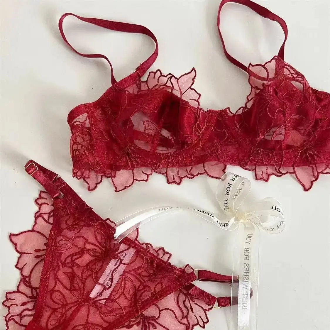 Sexy renda leve conjunto de sutiã macio underwire para elevador e suporte evita flacidez requintado bordado lingerie conjunto de duas peças — image 2
