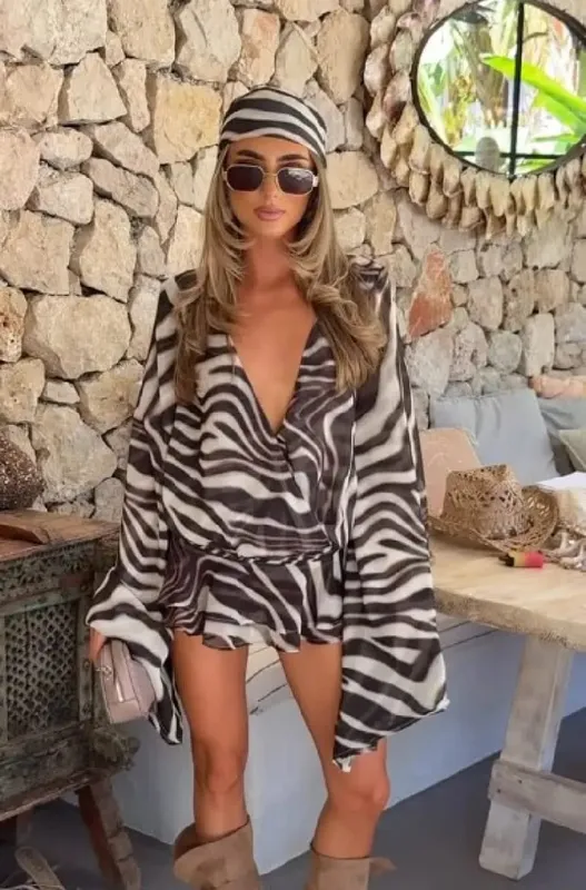 Retro zebra impressão mini vestido feminino sexy profundo decote em v sino manga plissado solto ajuste vestidos 2026 senhora verão festa clube vestidos