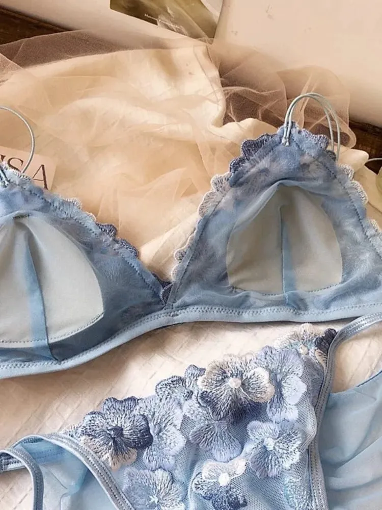 Set Lingerie Ceruk Perancis Bra Nirkabel Cup Segitiga Jaring Bordir Bra Nyaman Seksi Tipis Berenda Retro USA Tushy MOYISU — image 6