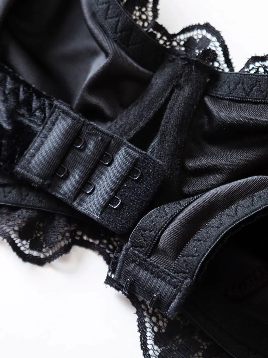Vintage Inspired Adjustable Strap Black Lace Lingerie Set Gothic Intimate Wear for Bold Femininity — image 5