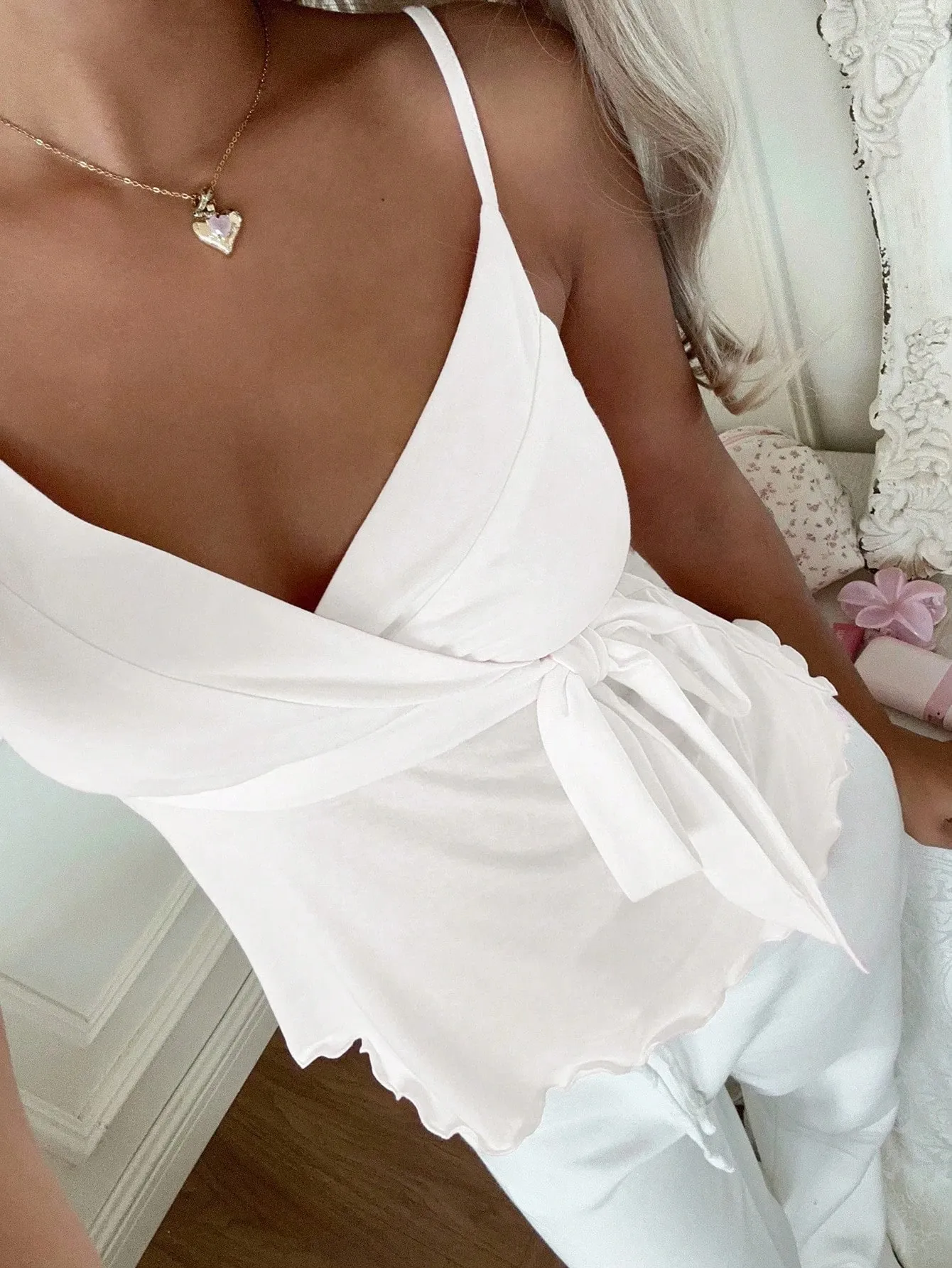 Women's Sexy Backless Side Tie-Strap Decor V-Neck Ruched Hem Cami Top Casual Slim Fit Solid Color A-Line Top Summer 2026 — image 5