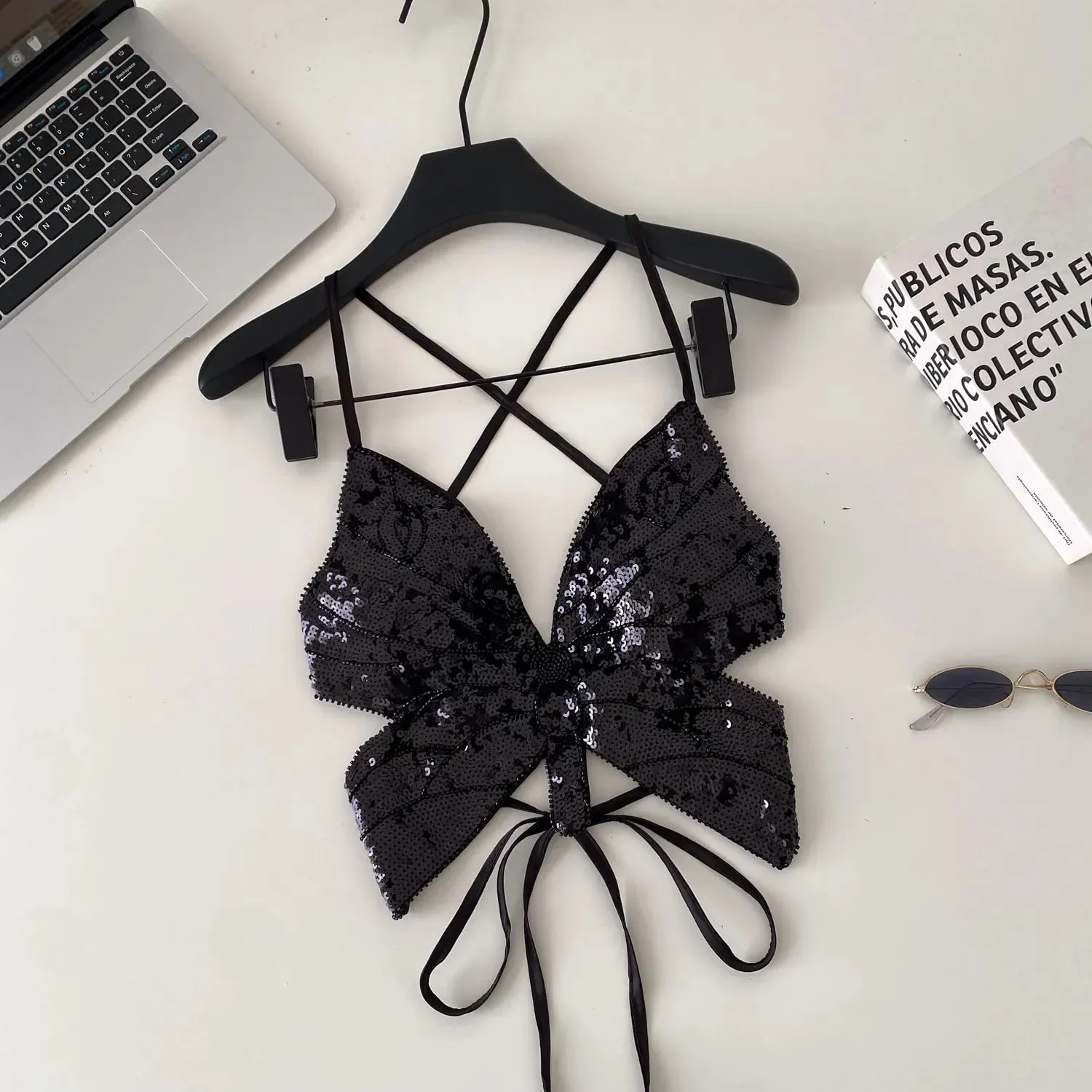 Chic Criss‑cross Backless Sequin Bow Camis Spaghetti Strap Tank Top Sexy Fashion Y2K Hot Girl Summer Crop Top — image 2