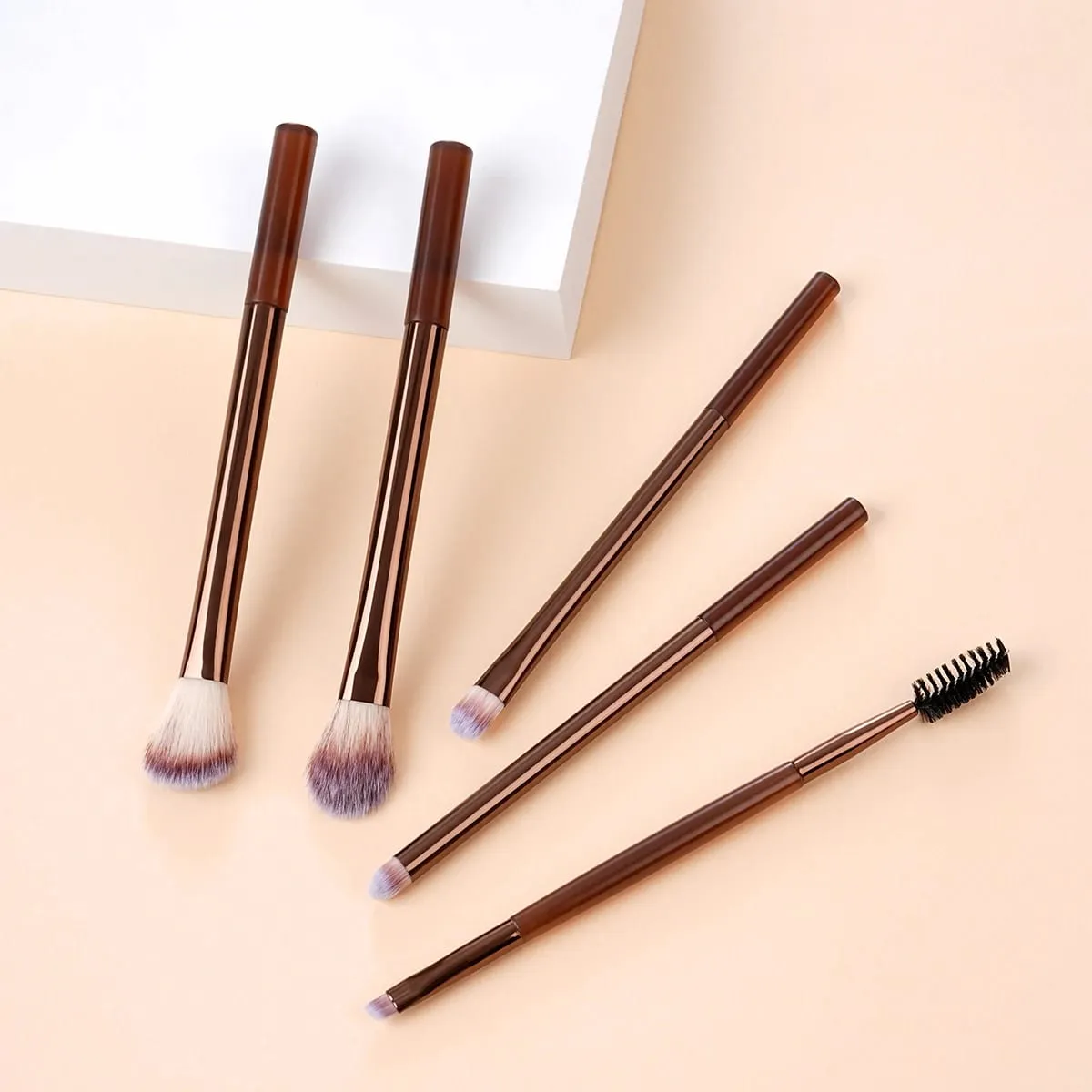 7 PCS Makeup Brush Set For Eyeshadow & Liner Include Professional Eye Makeup Brushes Eyebrow Razor Silicone Eyeliner Stencils — image 3