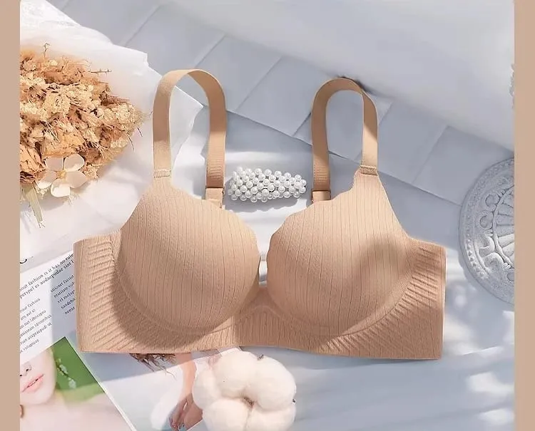 New Women Thick Padded Wirefree Bra Set Seamless Solid Color Comfort Gathering Lingerie Push Up Effect Designed for Smaller Bust — image 10