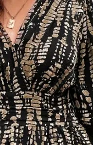 Elegant Directed Cross Neck Pleated Long Sleeve Waist Cinched Floral Print Midi Dress — image 5
