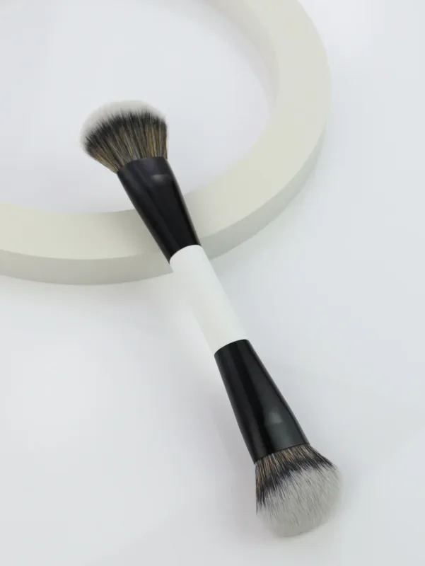 Double Head Makeup Brushes 2 In 1 Flat Angled Foundation Concealer Contour para sa Blending Loose Powder Liquid Cream Cosmetic Tools