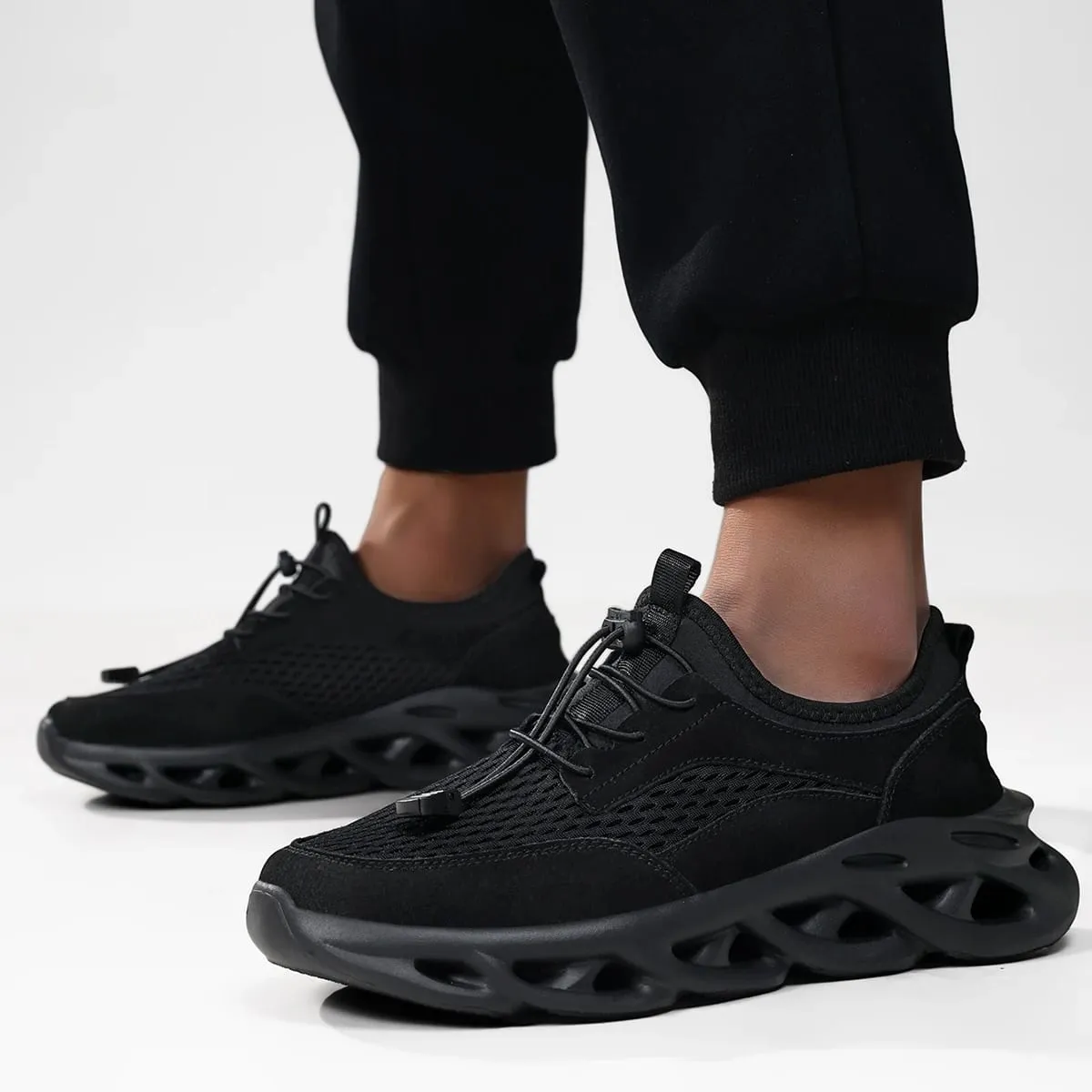 Confortable Men Walking Sneakers Solid Black Fashion