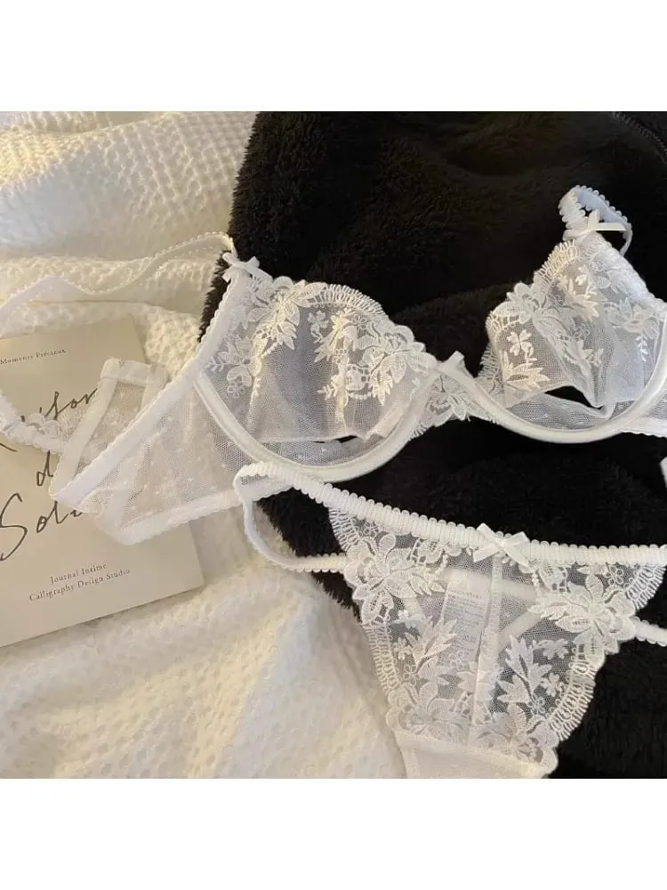 Ensemble de soutien-gorge demi-bonnet en dentelle parisienne - Lingerie d'été à armatures ultra fine avec découpes transparentes et sans éponge - Sexy French Desire — image 4