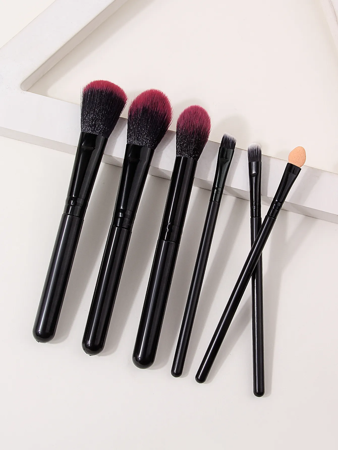 `8Pcs Makeup Brush Set with Storage Bag Triangle Powder Puff Professional Face Eye Cosmetic Brushes Beauty Kit — image 4