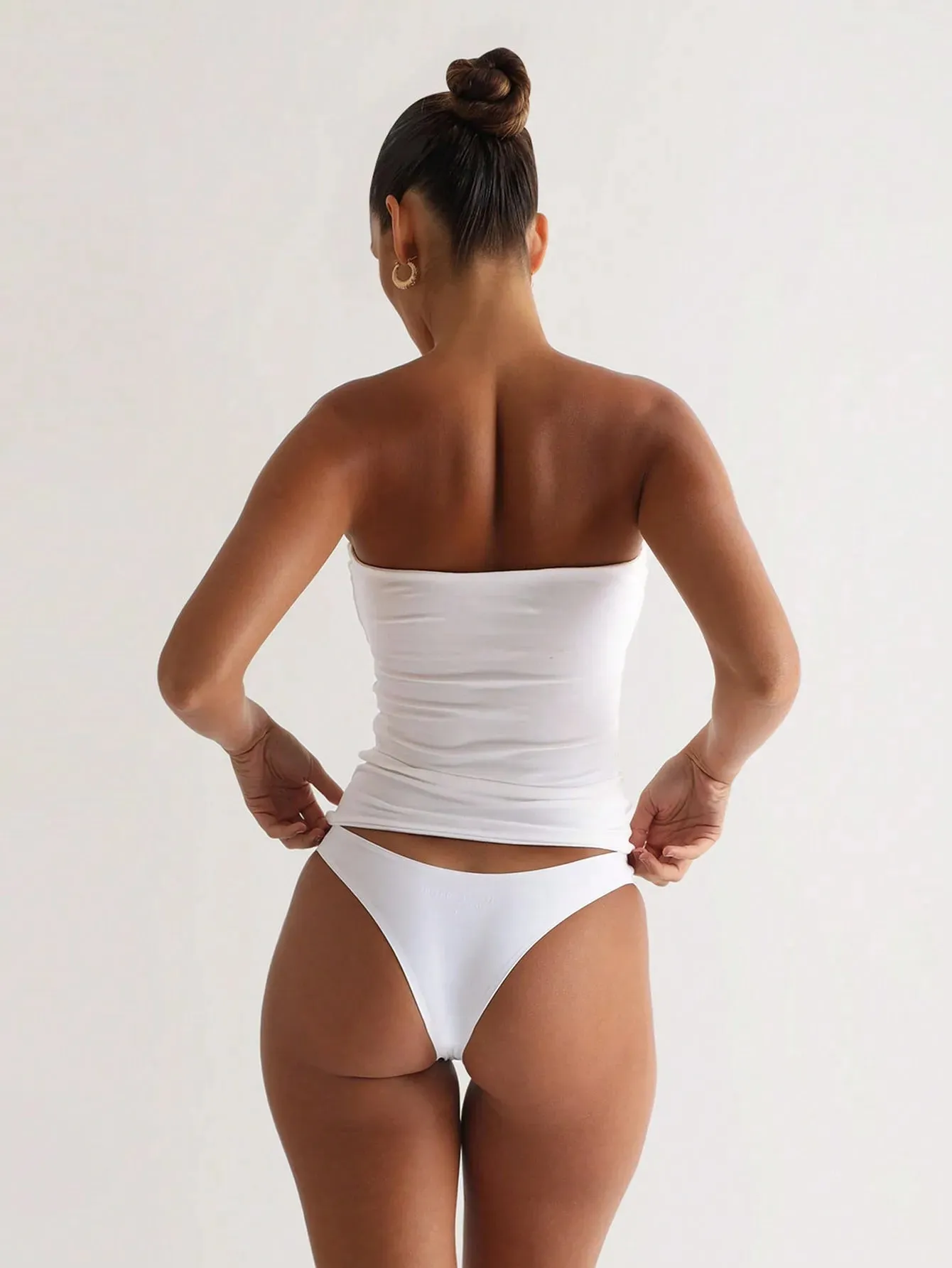 2 Pack Solid Strapless Tube Top Women Soft Stretch Sleeveless Slim Basic Elegant Layering Bandeau Cami Daily Casual Outfit — image 4