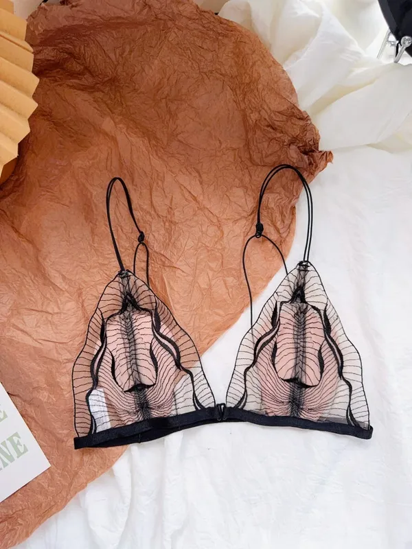 Premium French Triangle Cup Lace Wireless Bra Set Ultra Thin Thin Strap Soft Sexy Backless Lingerie 32‑38 A-B CUP Set — image 8