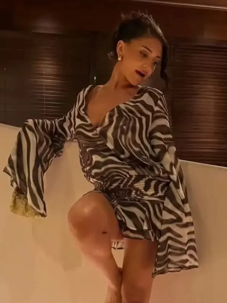 Pambabaeng Zebra Print Long Sleeve Mini Dress Zebra Print Long Sleeve Mini Dress Party Club Zebra Print Ruffle Dress Tag-init 2026 — image 2