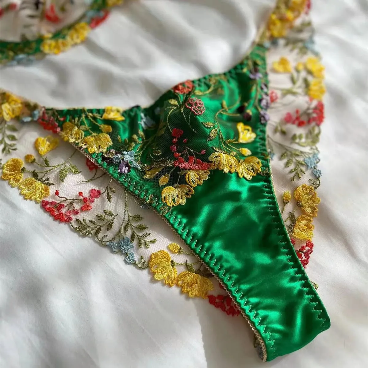 Sexy Fun Lingerie Set Bra Pants Women's Underwear Fixed Strap Bralette Ultra Thin Cup Summer Collection — image 4
