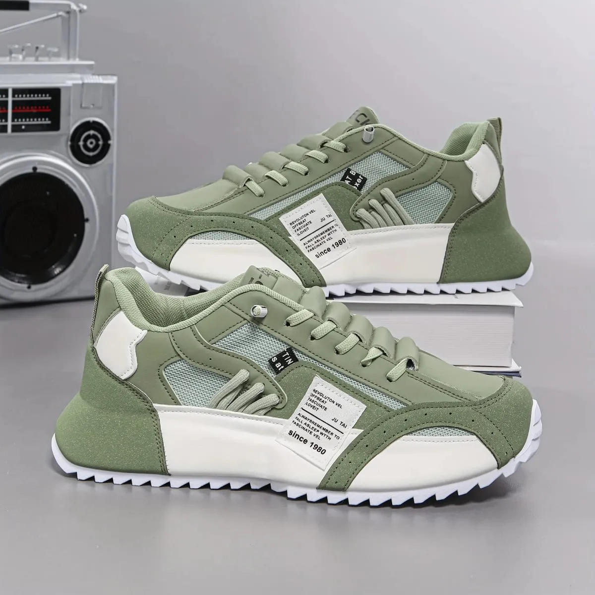 Men's Outdoor Casual Shoes Everyday Casual Running Shoes for Men Sizes 39 to 47 — image 3