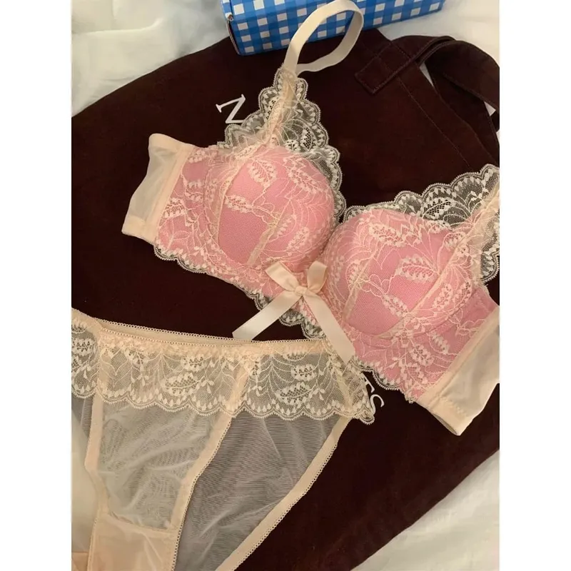 Hot Selling Wireless Lace Bra Women Smal
