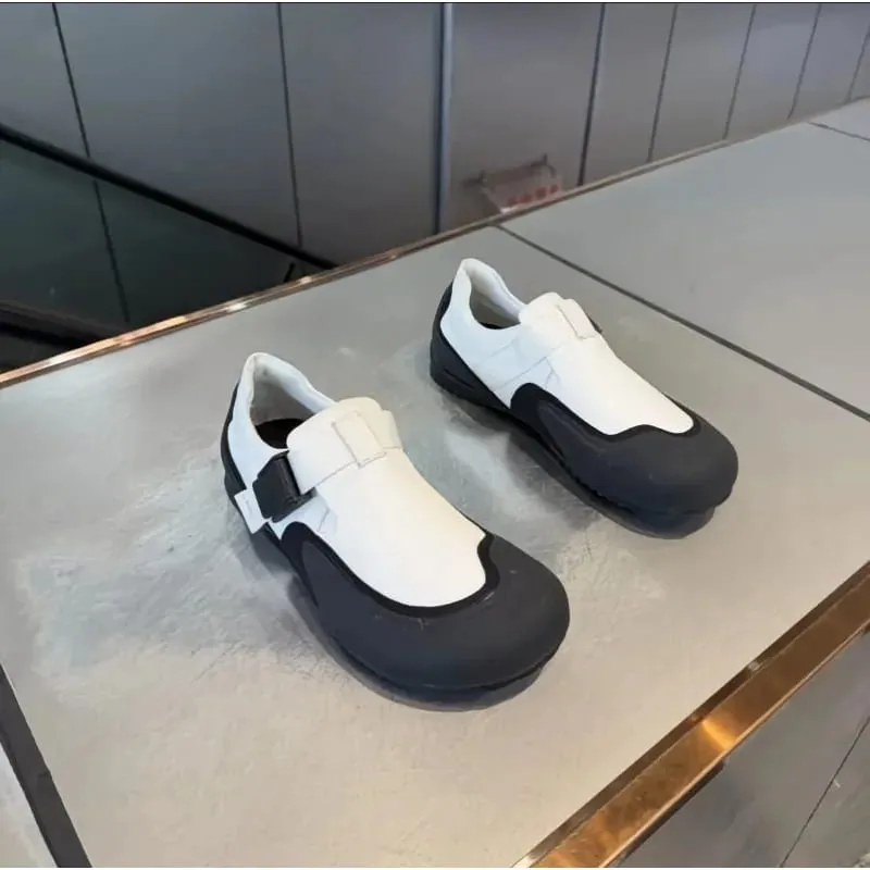 Green Buckle Strap Slip-On Outdoor Shoes Hollow-Out Breathable Flat Shoes Height Increasing Casual Shoes Trendy Men's Shoes — image 5