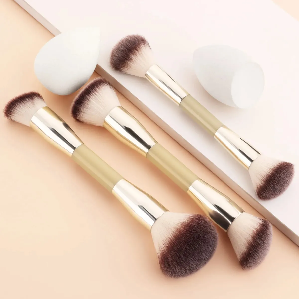 5Pcs Makeup Tool Set 3 Double Ended Brushes 2 Beauty Sponges For Foundation Blush Contour Face Cosmetic Kit — image 3