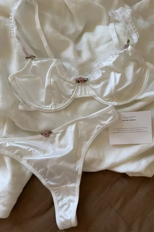 Palace-inspirerade vintage underkläder satinblommiga underkläder set med upplyftande push up kvinnor bh med kalsonger kostym dam stora s — image 6