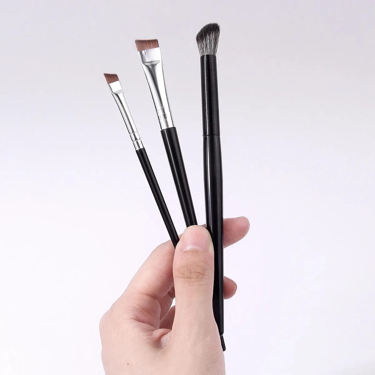 3Pcs Professional Eyebrow Concealer Makeup Brushes Set Soft Synthetic Hair Angled Eye Shadow Blending Brush for Eye Makeup Tools — image 4