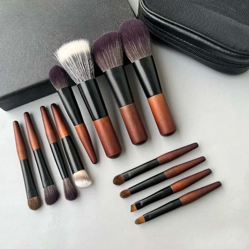 12Pcs Professional Makeup Brushes Set Portable Wooden Handle Soft Bristles with Case Foundation Powder Blush Eyeshadow Brush — image 1