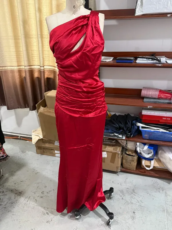 Elegant Solid Pleated Halter Women's Dress Fashion Sleeveless Backless Waist-cinching Split Maxi Dresses Summer Party Gowns 2026 — image 10