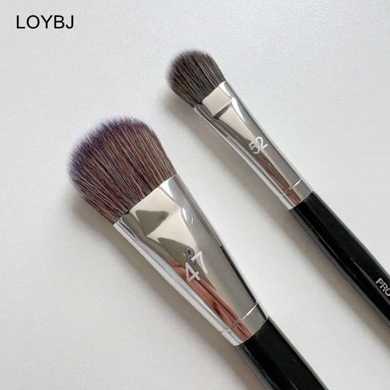 Professional Foundation Brush 47/52 Broom Head Liquid Foundation Shadow Repairing Brushes Women Face Base Makeup Beauty Tools