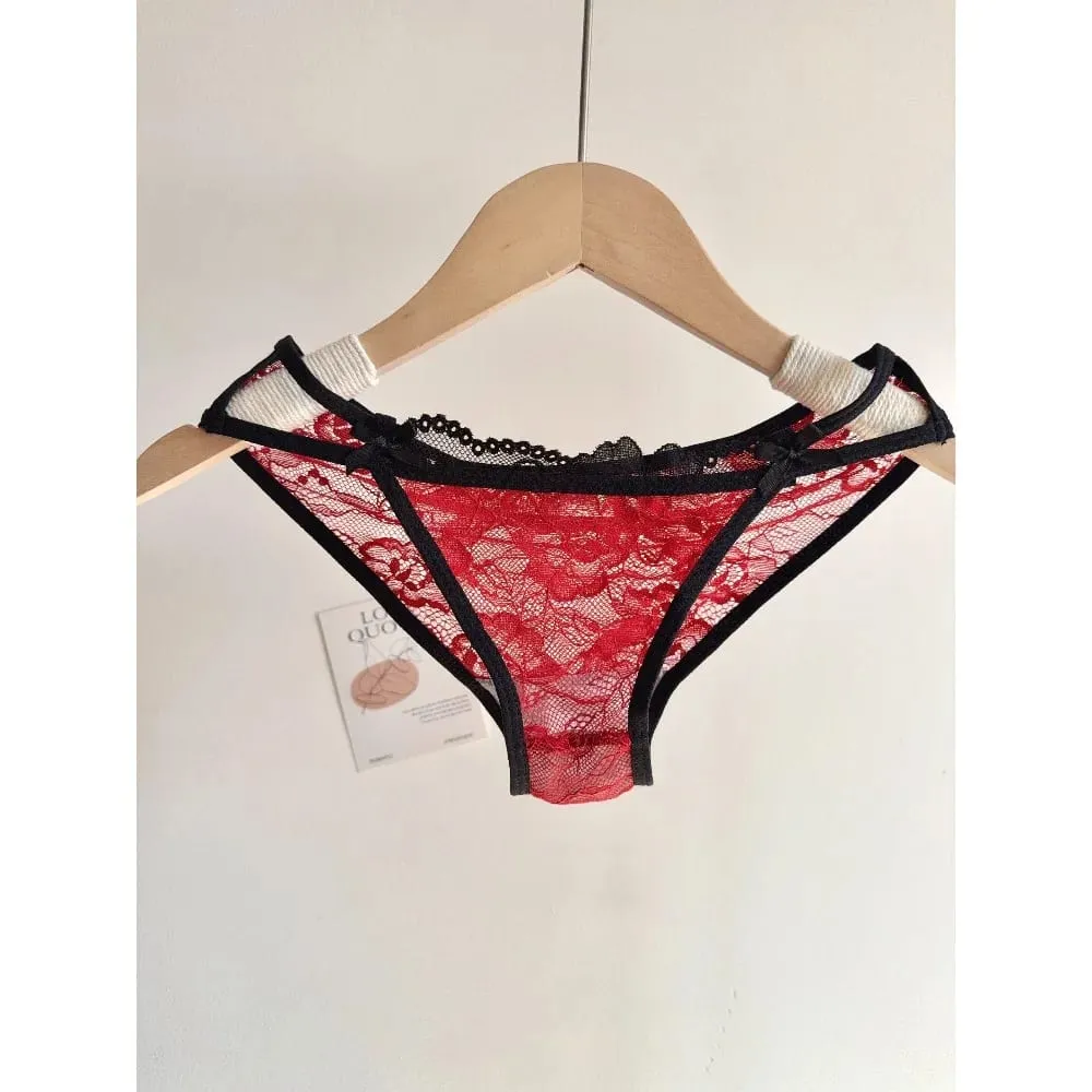 セクシーな Women Red Lace Bridal Lingerie Set Bowknot Push Up Bra Panty Small Bust Pure Style Wedding Party Intimate Underwear 32-38