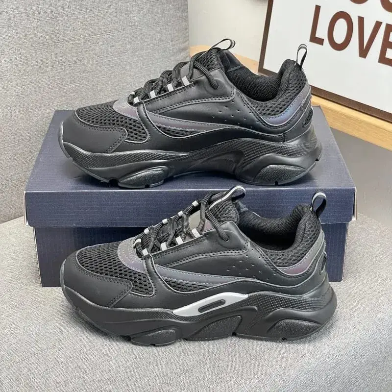 Brand Men Casual Shoes Thick Sole Breathable Fashion Sneakers Soft Male Walking Shoes Zapatillas Hombre Size 46 Luxury Mens Shoe