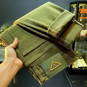 Jeans Hijau Retro Kualitas Tinggi Pria 2024 Celana Panjang Mewah Ringan Denim Kasual Skinny Fit Ramping Pas Badan Baru Musim Gugur dan Musim Dingin 2024